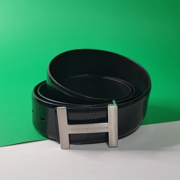 Tommy Hilfiger Genuine Leather Mens Belt Black with Silver Buckle - Picture 1 of 8